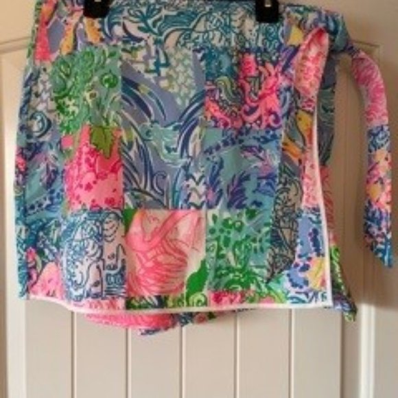 Lilly Pulitzer Pants - Lilly Pulitzer Simona Skort Pop-Up Back Together Again Patch - Size 10